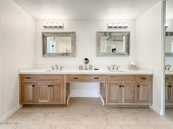 $1,675,000 | 6871 Calle Tania, Camarillo, CA 93012