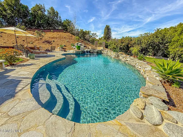 $1,675,000 | 6871 Calle Tania, Camarillo, CA 93012