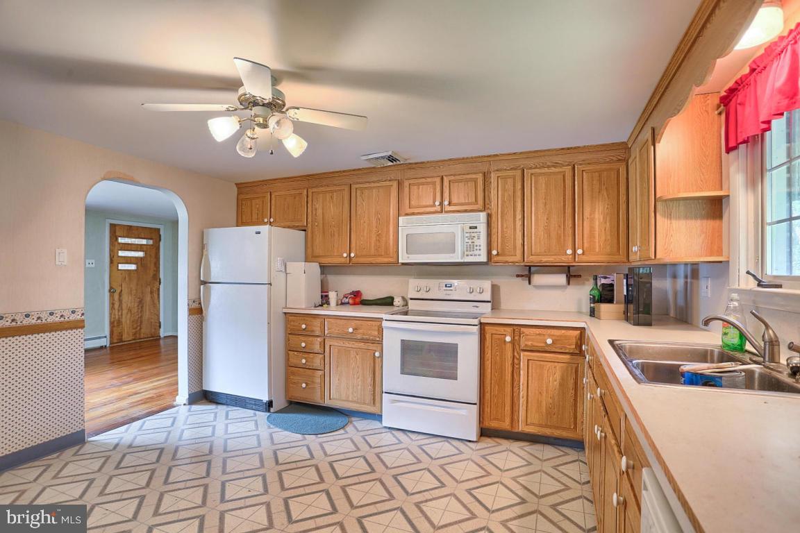 2001 Plymouth Road Lancaster, PA 17603 - Photo 11 of 16 Gallery Image 11