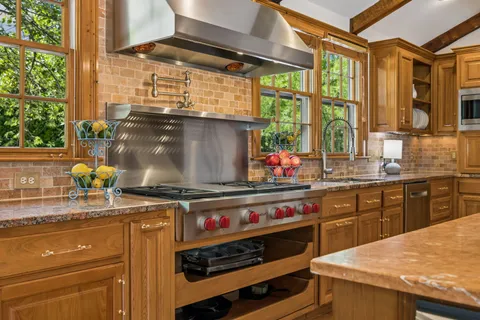 $2,795,000 | 5201 Heathrow Hills Drive, Brentwood, TN 37027