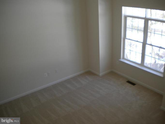 8130 N Road Severn, MD 21144 - Photo 7 of 15 Living Room