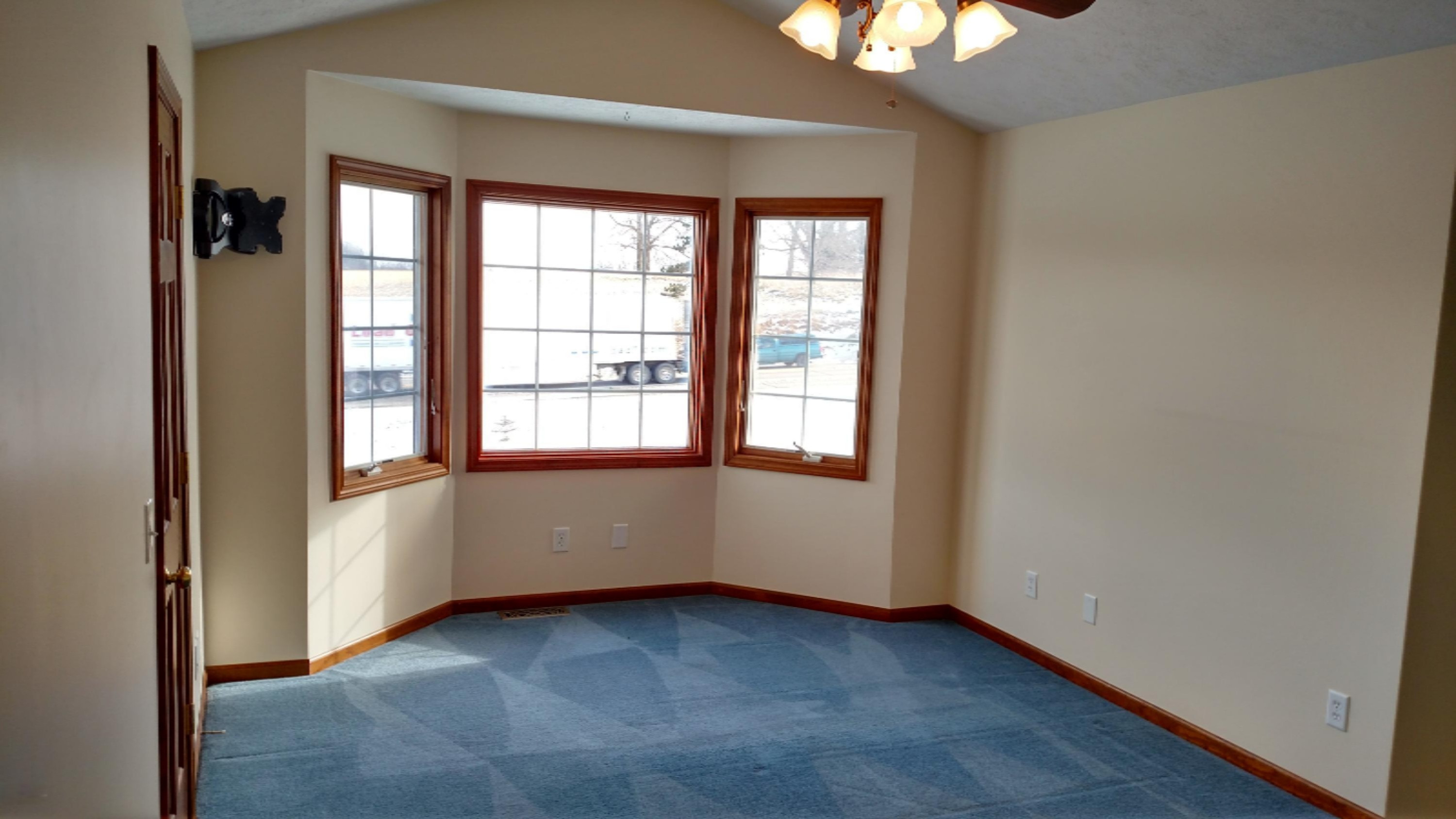 4809 North State Road Orleans, MI 48865 - Photo 16 of 36 IMG_20170105_120831545_HDR