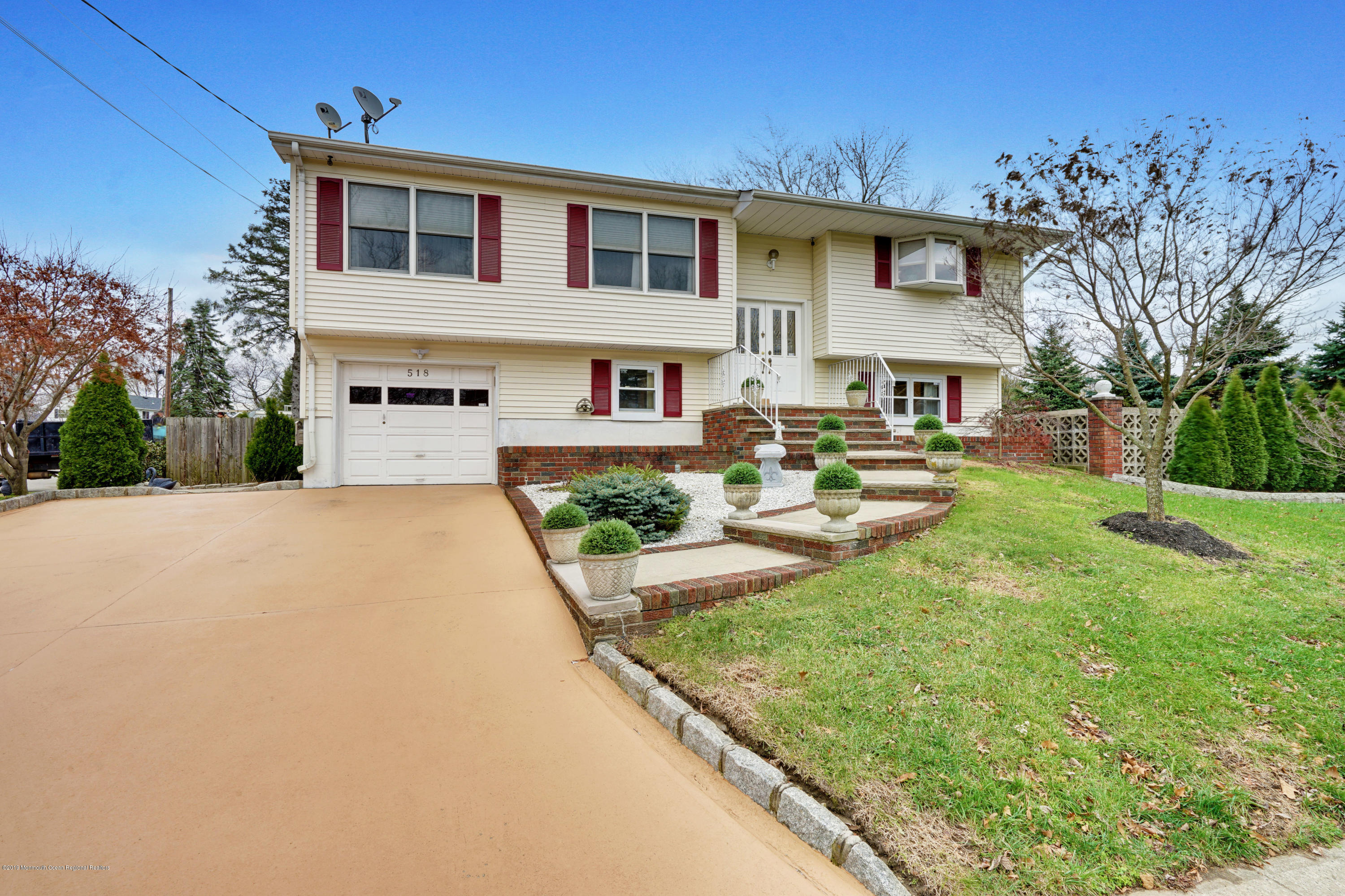 518 Line Road Hazlet, NJ 07730 - Photo 2 of 40 002_dsc08230-dsc08234