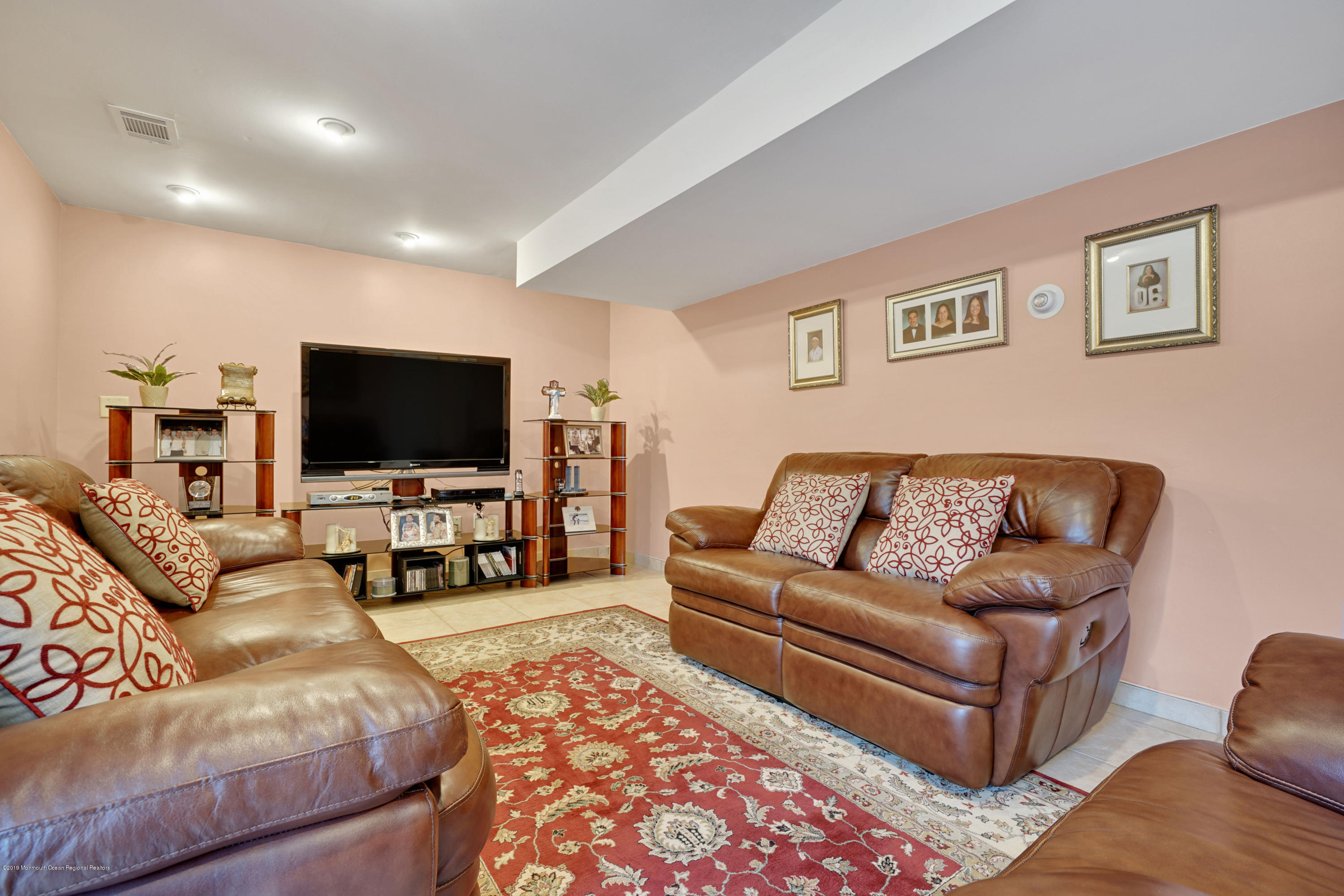 518 Line Road Hazlet, NJ 07730 - Photo 31 of 40 031_dsc08180-dsc08184