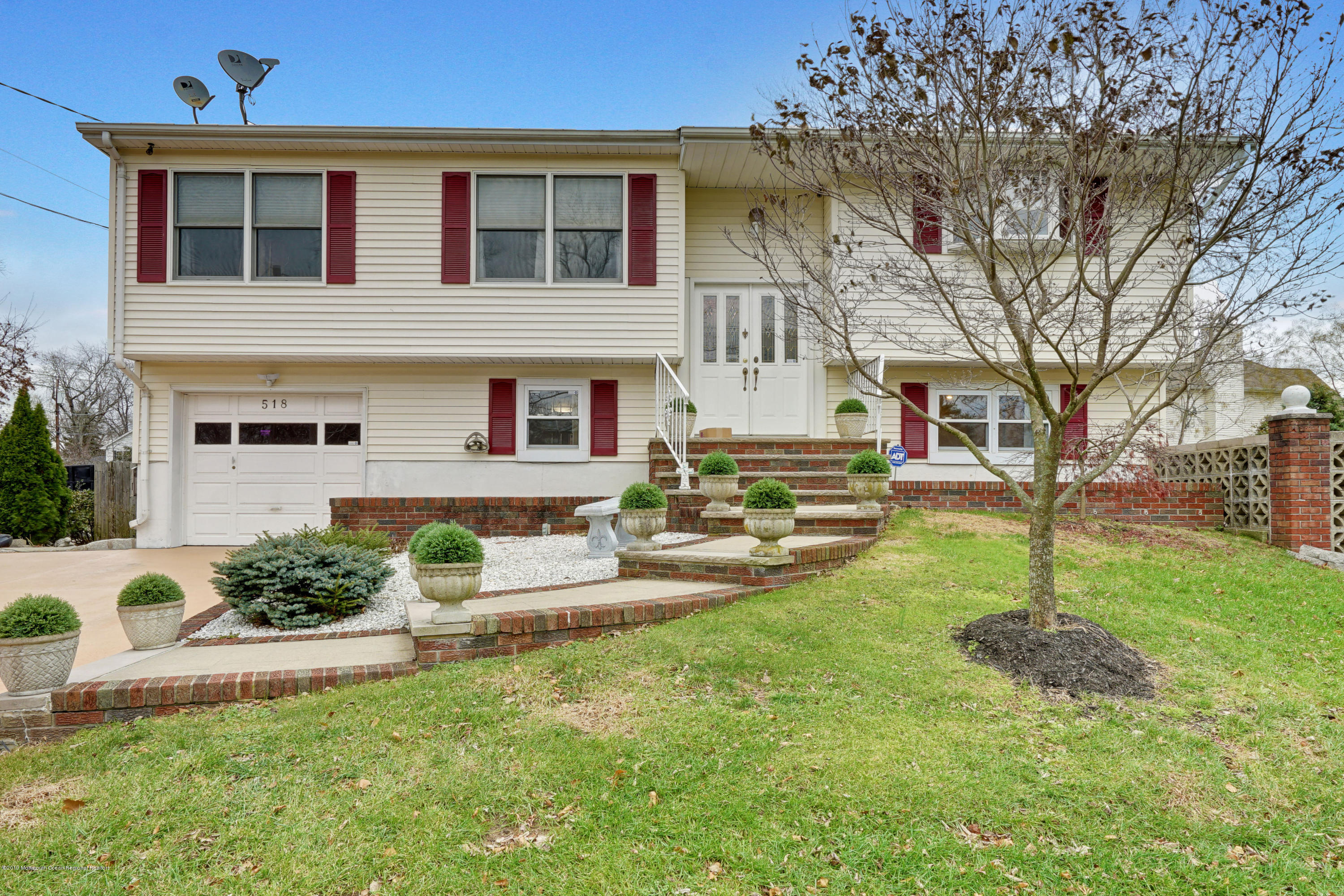 518 Line Road Hazlet, NJ 07730 - Photo 4 of 40 004_dsc08235-dsc08239b