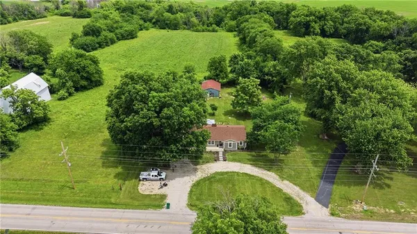 $324,900 | 25425 South State Route, Harrisonville, MO 64701