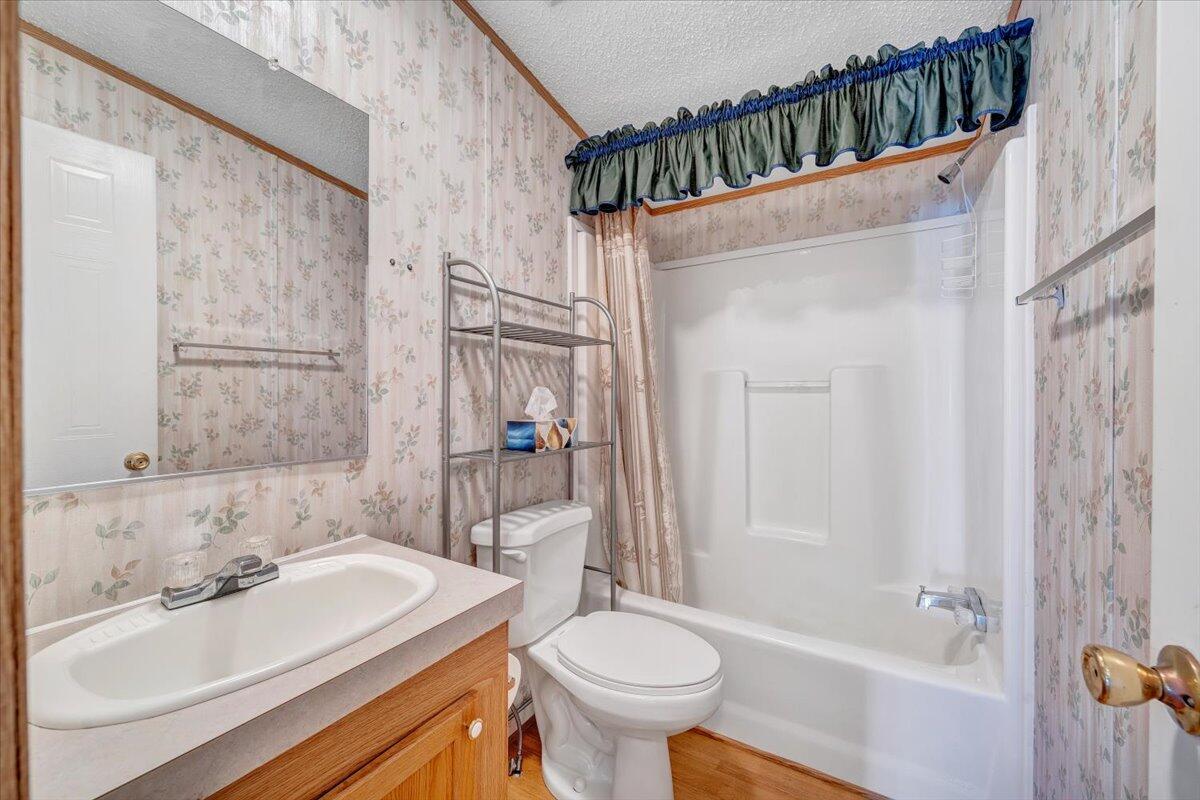 16118 Botetourt Road Eagle Rock, VA 24085 - Photo 21 of 50 32-MIB08834