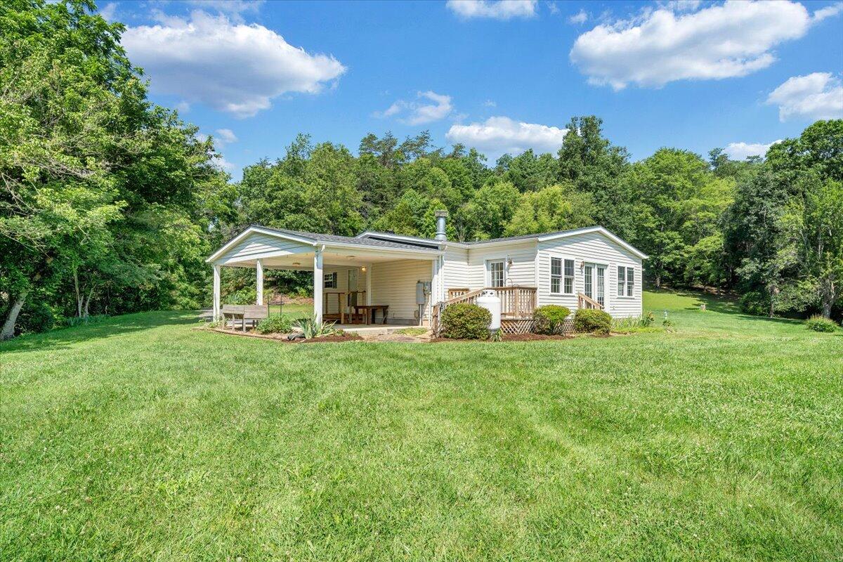 16118 Botetourt Road Eagle Rock, VA 24085 - Photo 3 of 50 44-MIB08870