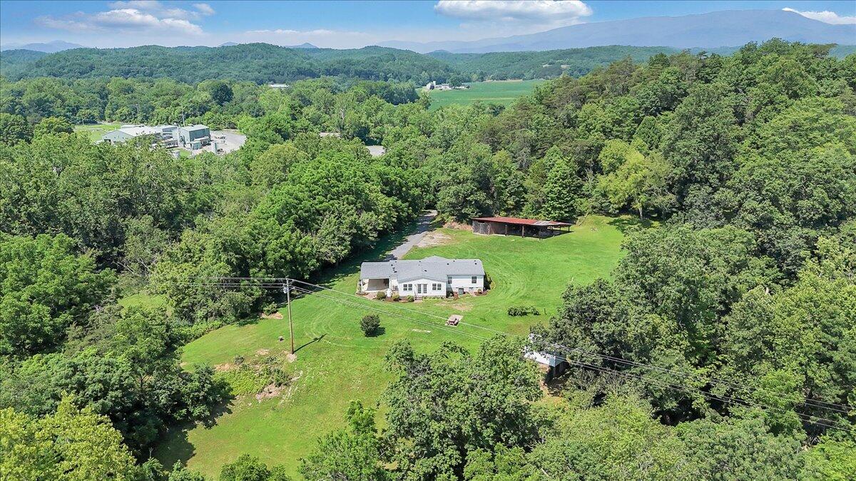 16118 Botetourt Road Eagle Rock, VA 24085 - Photo 43 of 50 87-DJI_20250623113254_0033_D