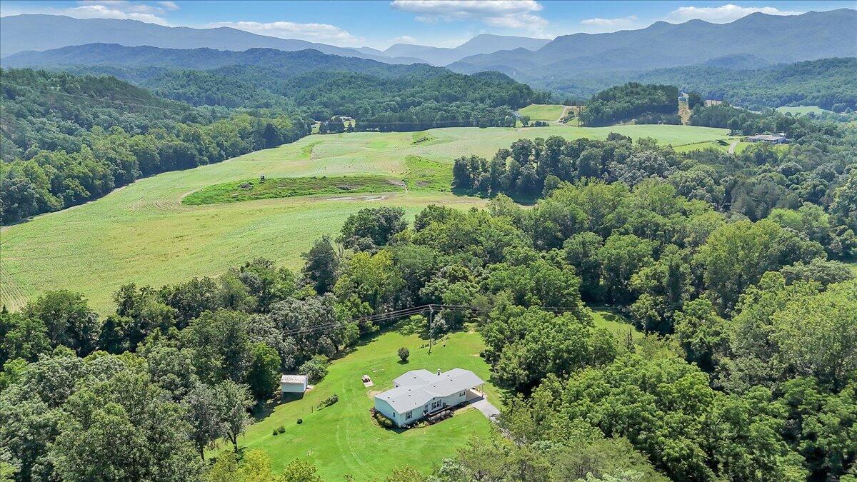 16118 Botetourt Road Eagle Rock, VA 24085 - Photo 45 of 50 69-DJI_20250623112245_0015_D