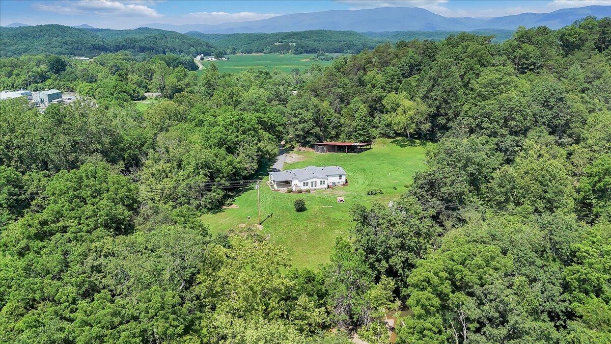 16118 Botetourt Road Eagle Rock, VA 24085 - Photo 49 of 50 86-DJI_20250623113239_0032_D