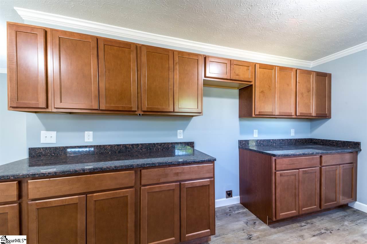 308 Watkins Road Greenville, SC 29617 - Photo 13 of 30 Gallery Image 13