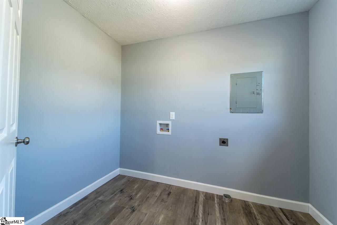 308 Watkins Road Greenville, SC 29617 - Photo 14 of 30 Gallery Image 14