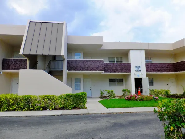 $1,950 | 2751 South Palm Aire Drive, Unit 107, Pompano Beach, FL 33069