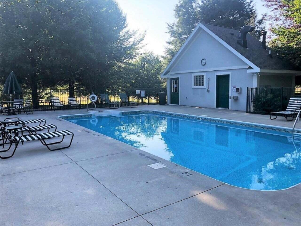 West Starlight Rdg Circle, Unit 62 Onekama, MI 49675 - Photo 12 of 13 pool 2