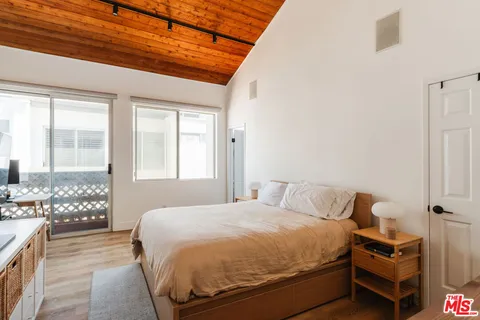 $1,799,000 | 913 Euclid Street, Unit 5, Santa Monica, CA 90403
