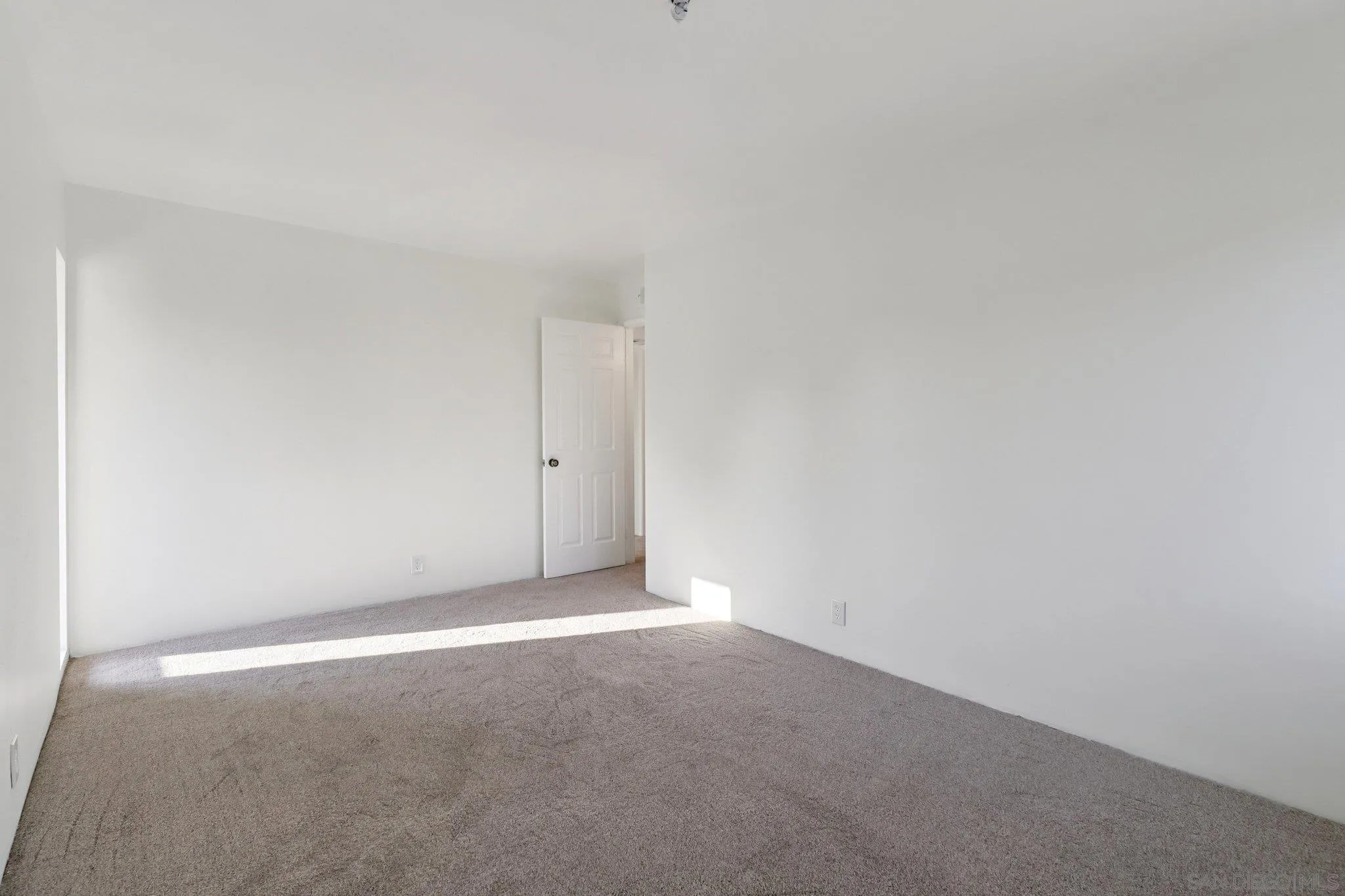 5645 Friars Road, Unit 386 San Diego, CA 92110 - Photo 42 of 72 a view of an empty room