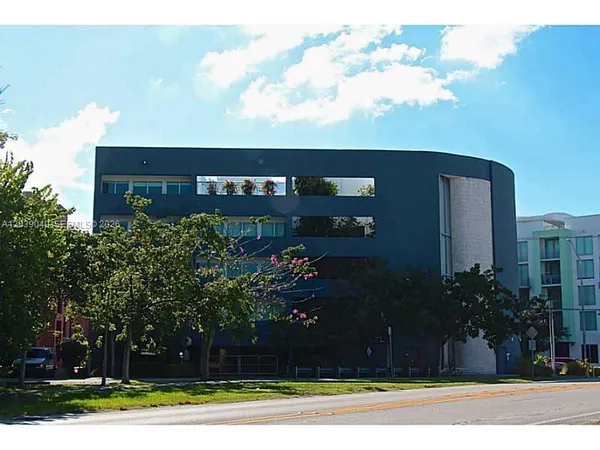 $2,400 | 2694 Inagua Avenue, Unit 403, Coconut Grove, FL 33133