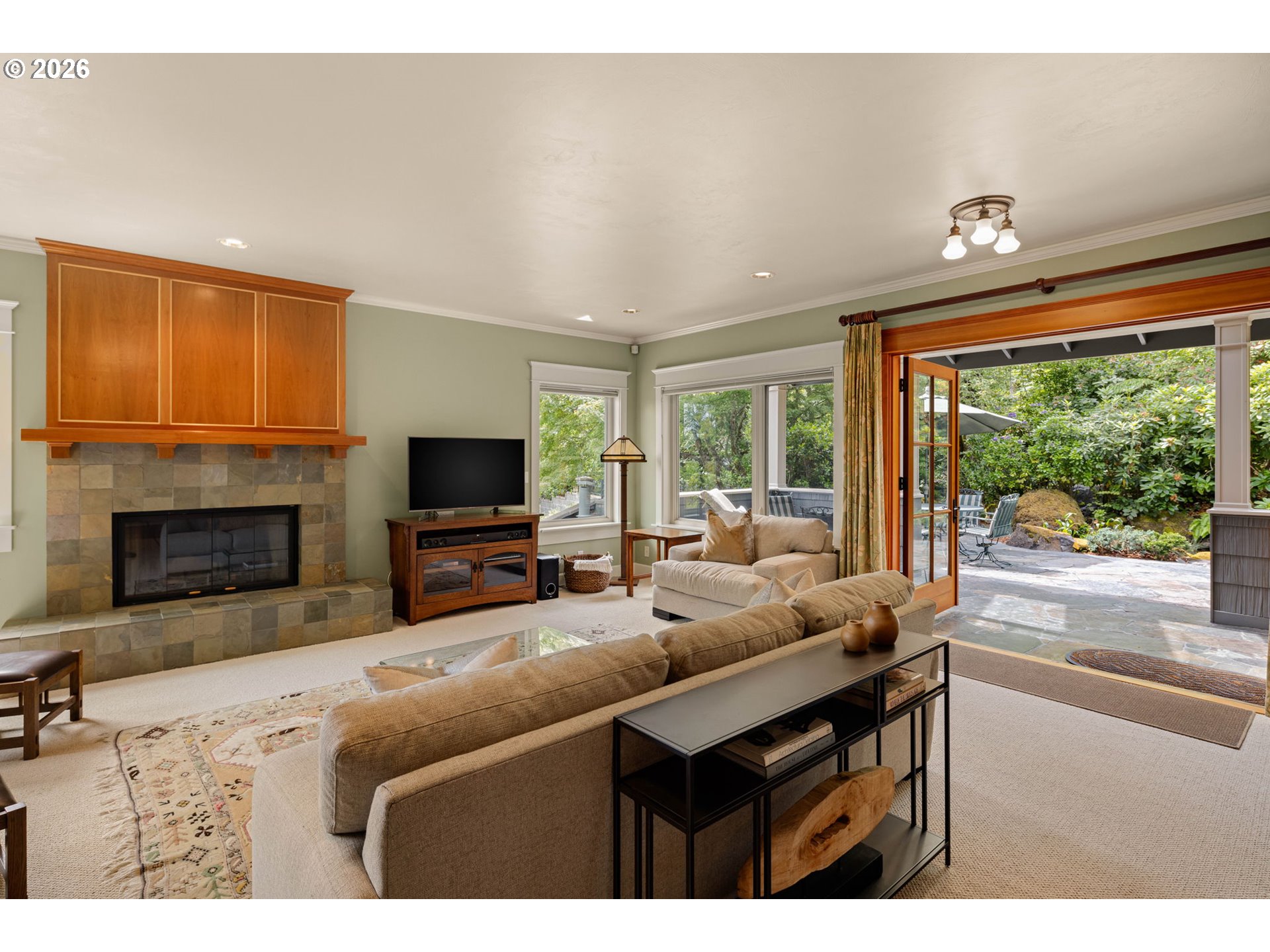 1949 Graham Drive Eugene, OR 97405 - Photo 11 of 48
