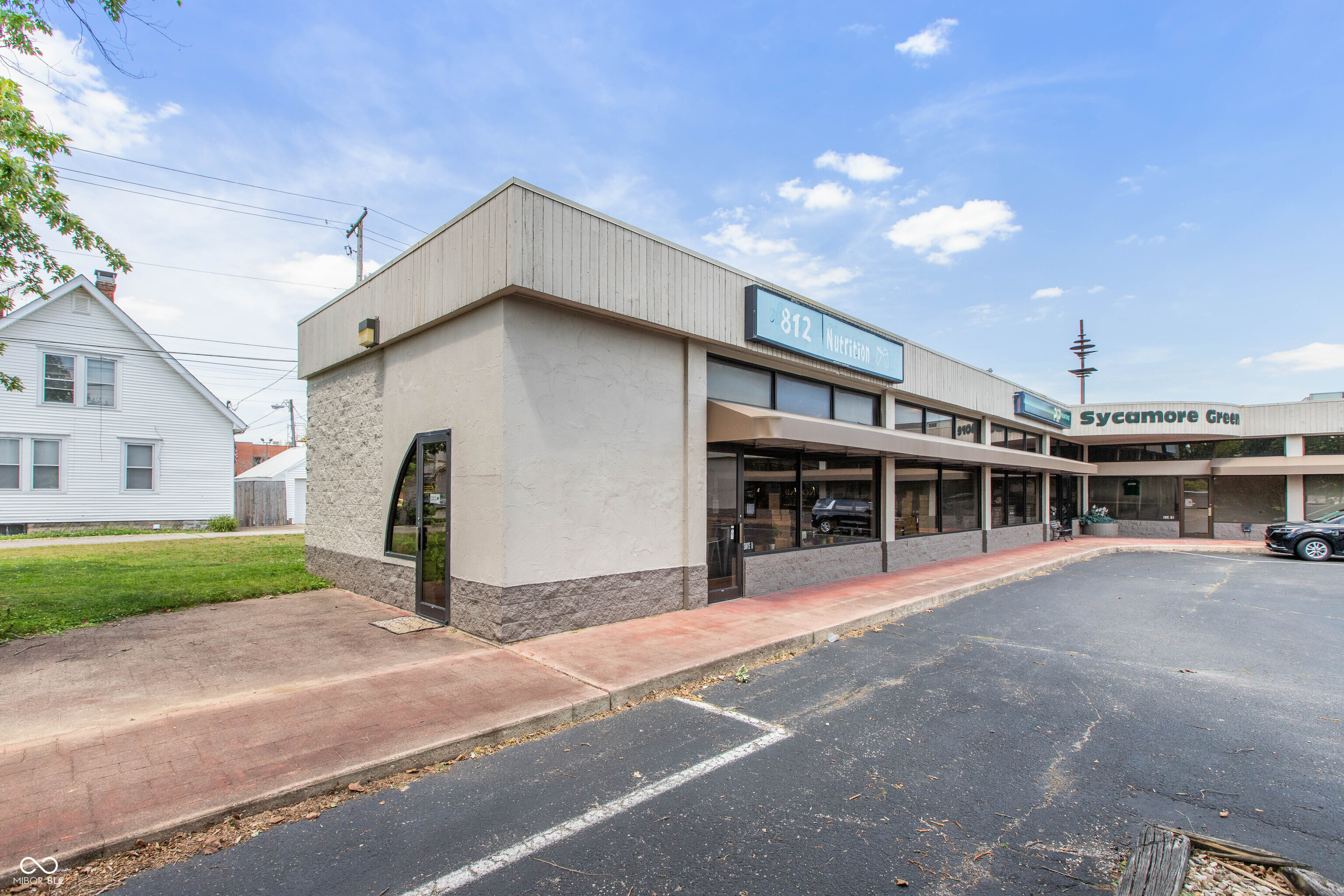 808 3rd Street Columbus, IN 47201 - Photo 7 of 9