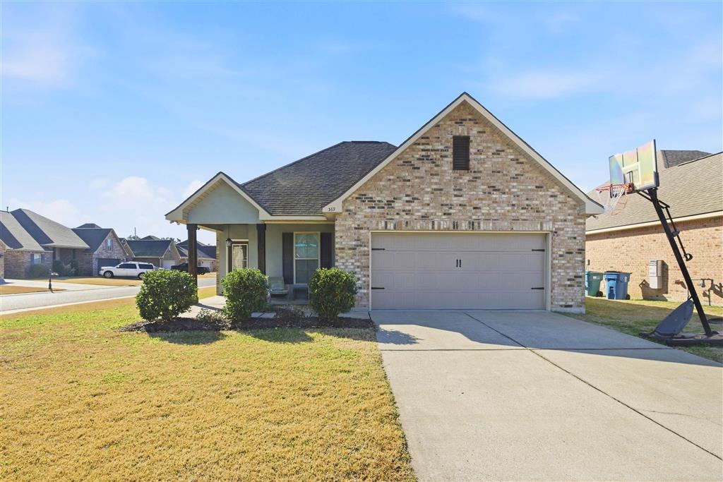 369 Madison Crossing Sulphur, LA 70665 - Photo 1 of 16