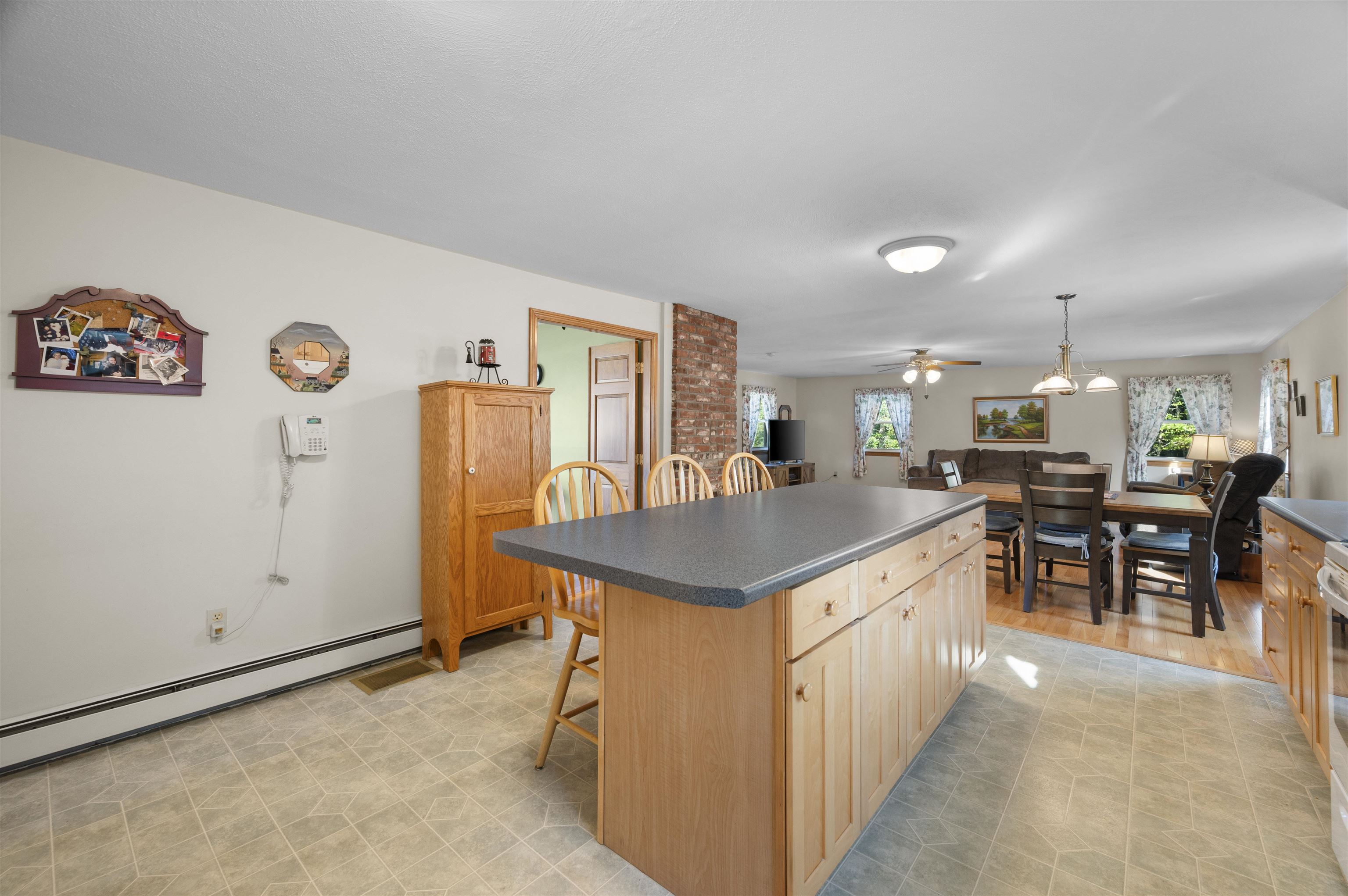 147 Weare Road Seabrook, NH 03874 - Photo 13 of 42