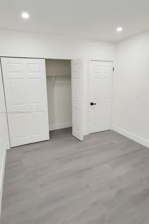 $1,945 | 417 Northwest 2nd Avenue, Unit 9, Hallandale Beach, FL 33009