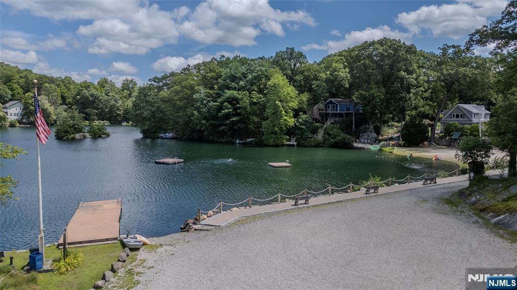 17 Highland Road Bloomingdale, NJ 07403 - Photo 33 of 36 Gallery Image 33