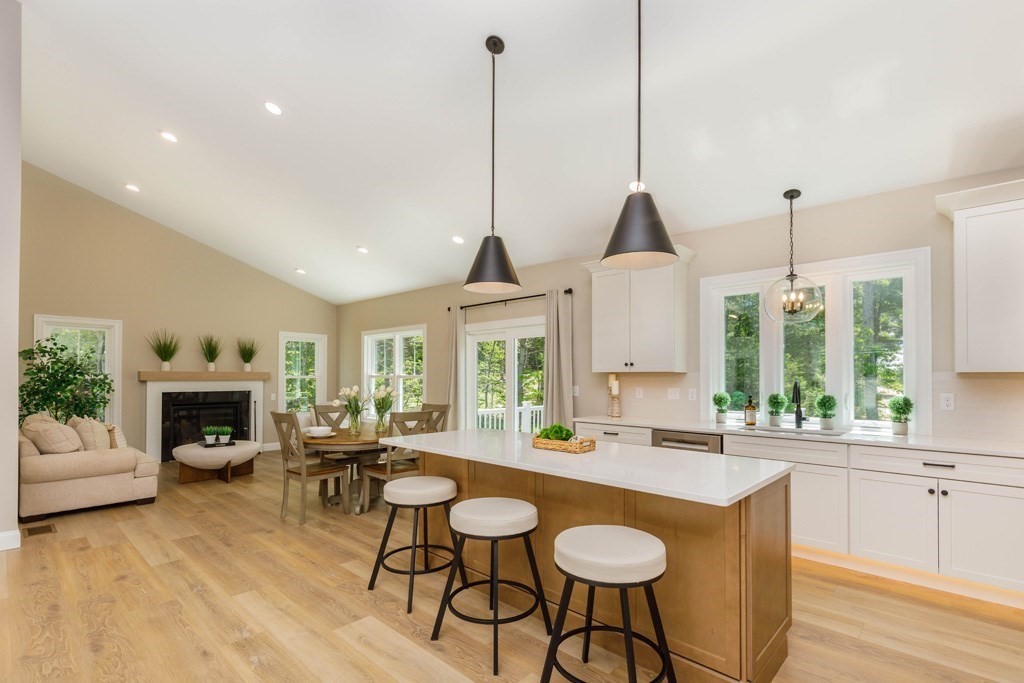 29 Sunset Road Westminster, MA 01473 - Photo 6 of 24