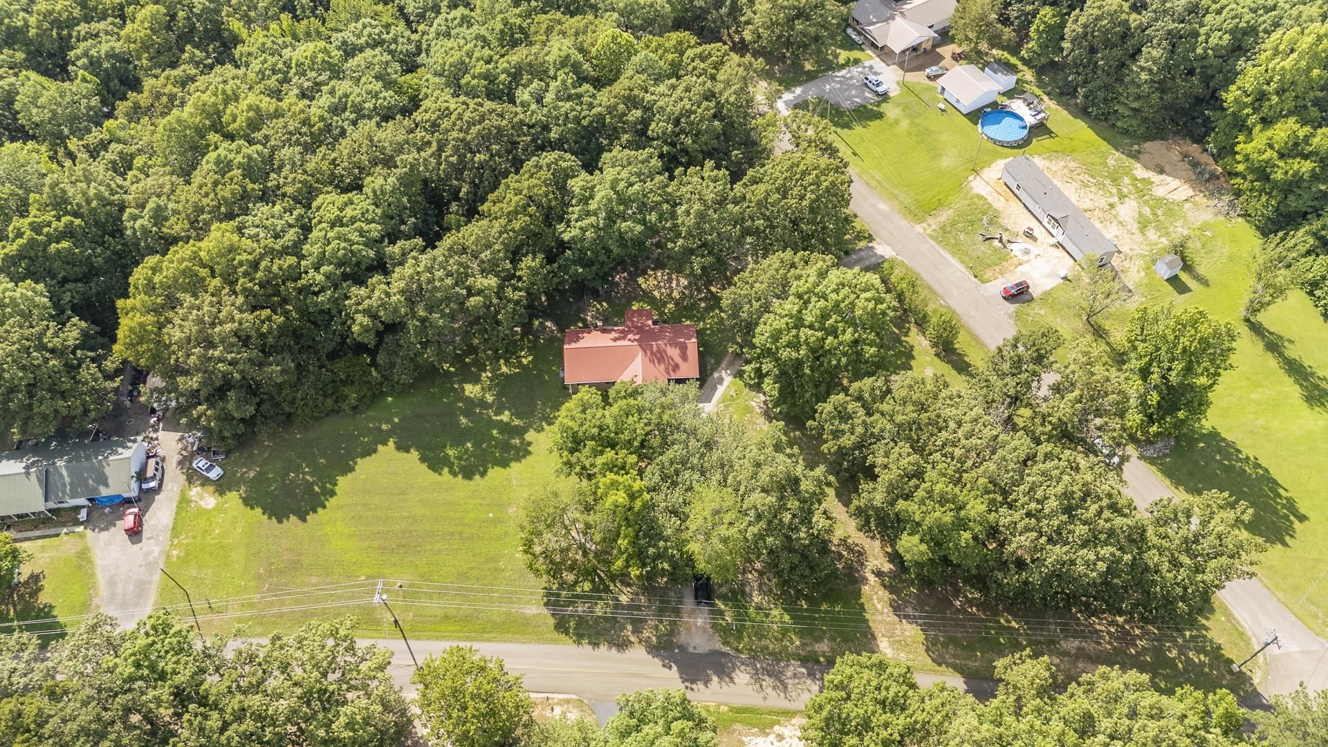 1172 Brooks Road Selmer, TN 38375 - Photo 2 of 30