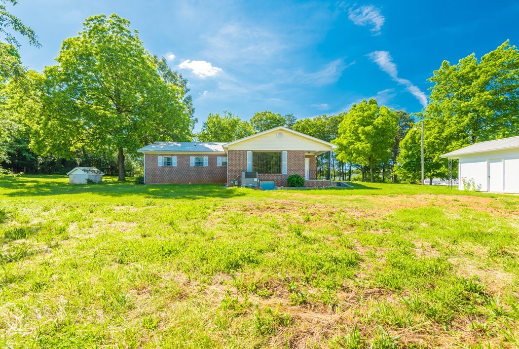 240 Lands Road Madisonville, TN 37354 - Photo 35 of 60 Gallery Image 35