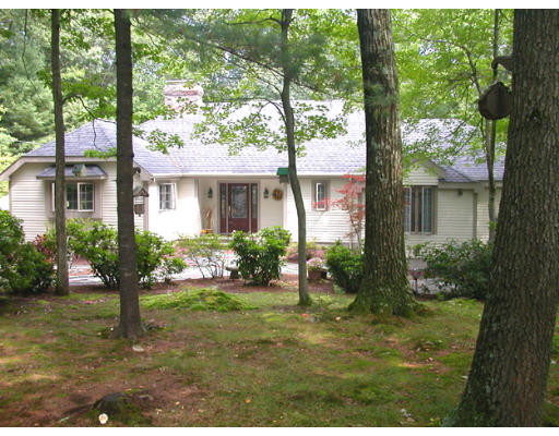 84 Wildwood Road Andover, MA 01810 - Photo 1 of 11 Gallery Image 1