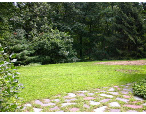 84 Wildwood Road Andover, MA 01810 - Photo 9 of 11 Gallery Image 9
