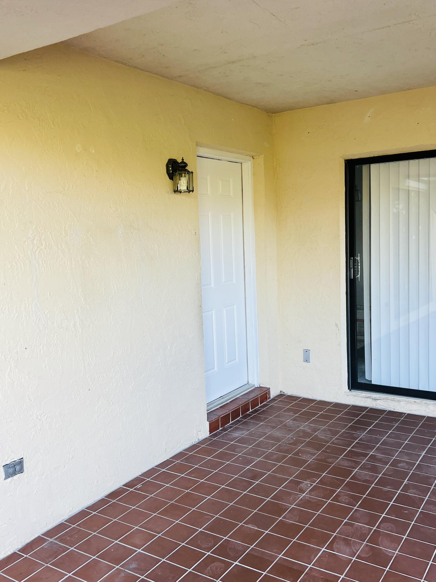 7482 Courtyard Run East, Unit E Boca Raton, FL 33433 - Photo 4 of 15 20230103004830235666000000-o