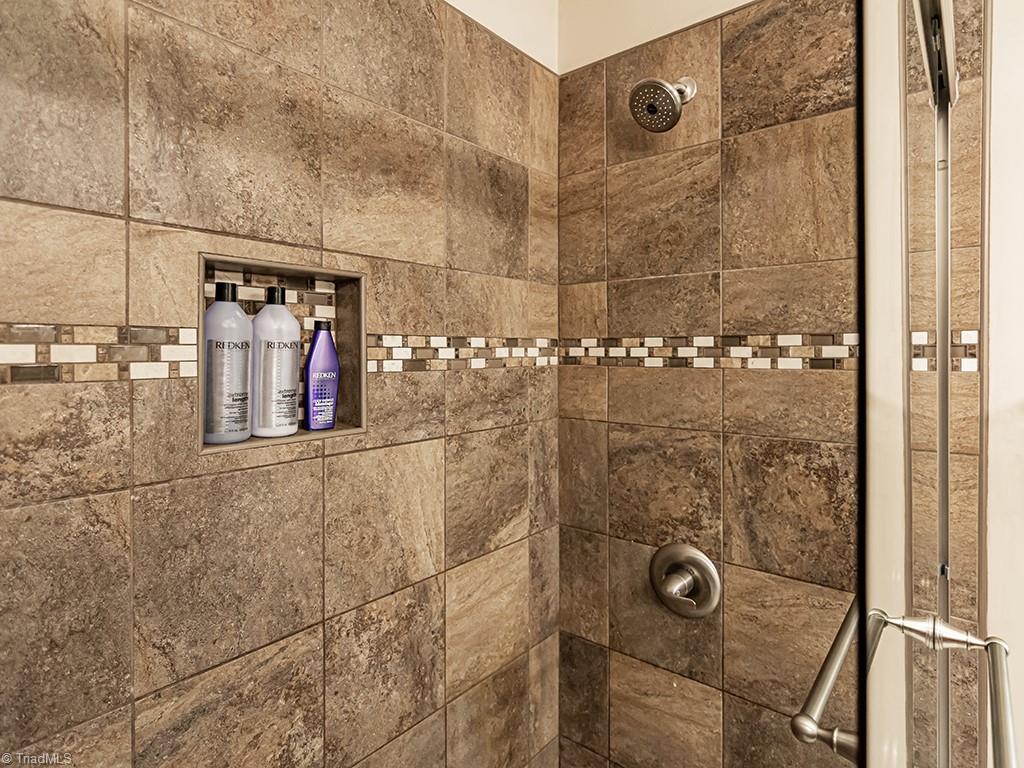 4313 Lormar Road Greensboro, NC 27406 - Photo 13 of 24 Gallery Image 13