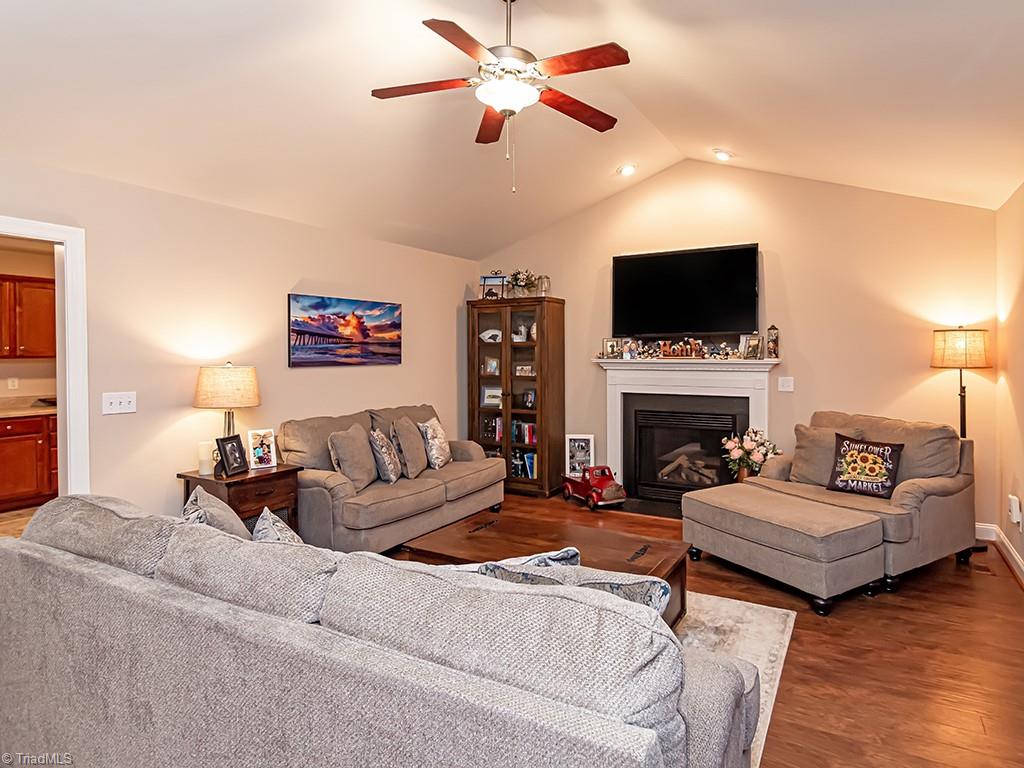 4313 Lormar Road Greensboro, NC 27406 - Photo 3 of 24 Gallery Image 3