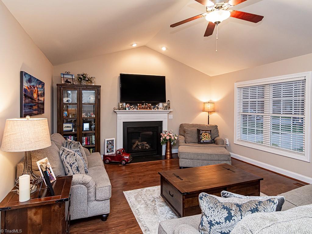 4313 Lormar Road Greensboro, NC 27406 - Photo 4 of 24 Gallery Image 4