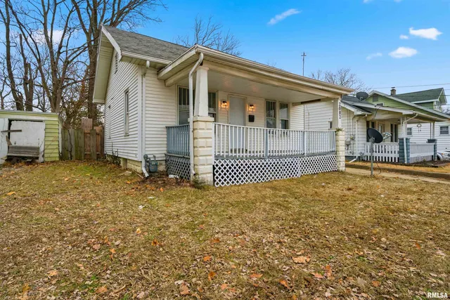 $69,900 | 2002 North Ellis Street, Peoria, IL 61604