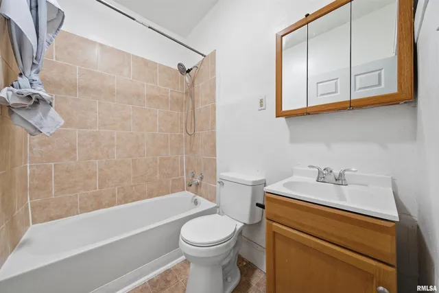 $69,900 | 2002 North Ellis Street, Peoria, IL 61604