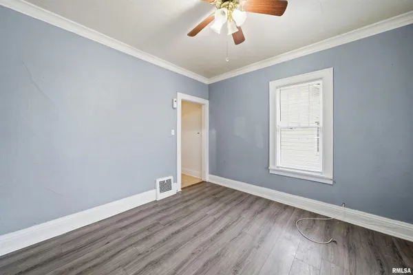 $69,900 | 2002 North Ellis Street, Peoria, IL 61604
