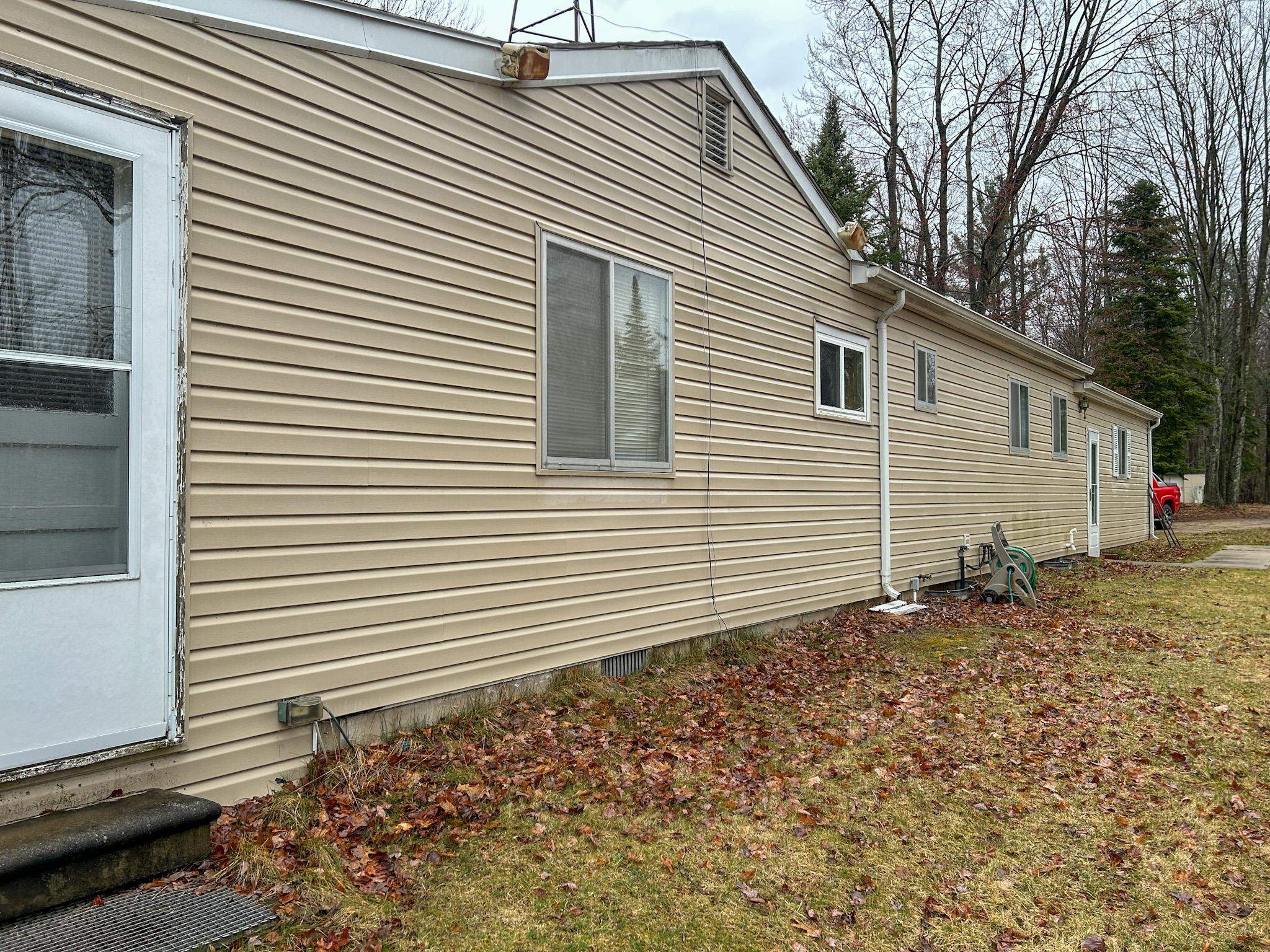 2482 Boman Road Alger, MI 48610 - Photo 2 of 17 Gallery Image 2