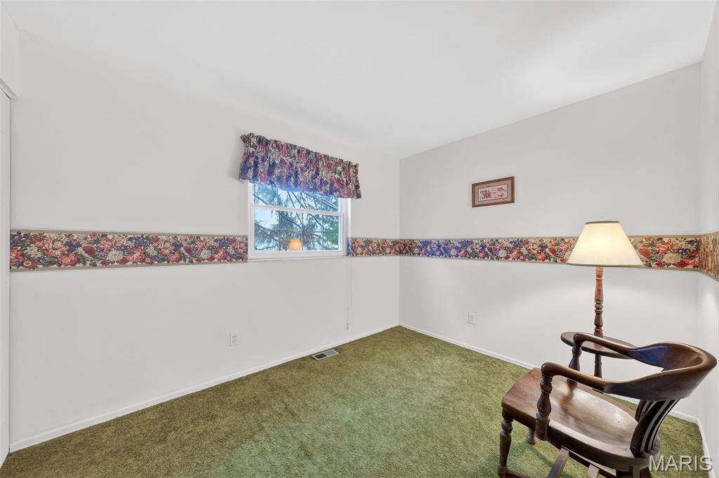 2590 Hackney Drive Florissant, MO 63033 - Photo 18 of 38