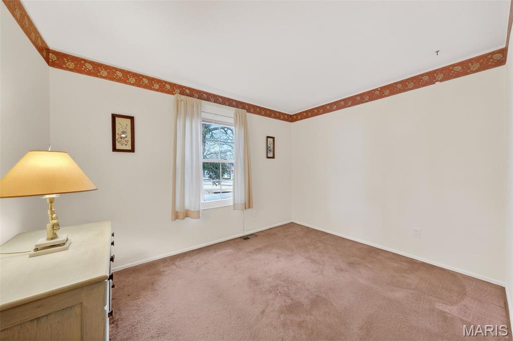 2590 Hackney Drive Florissant, MO 63033 - Photo 20 of 38