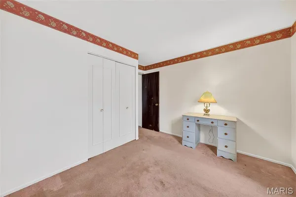 $175,000 | 2590 Hackney Drive, Florissant, MO 63033