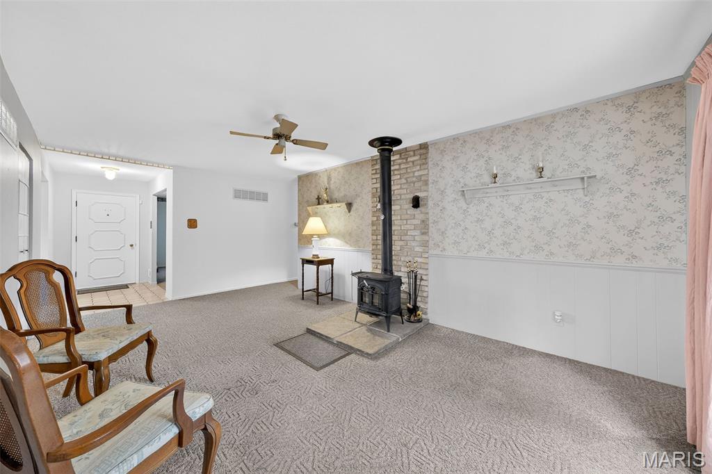 2590 Hackney Drive Florissant, MO 63033 - Photo 10 of 38