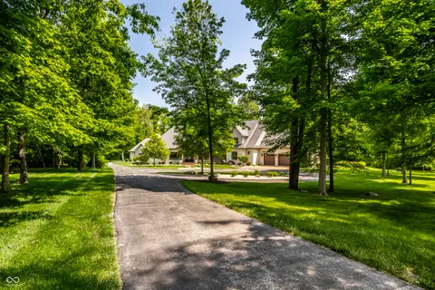 $2,500,000 | 4242 Watson Rd, Greenwood, IN 46143