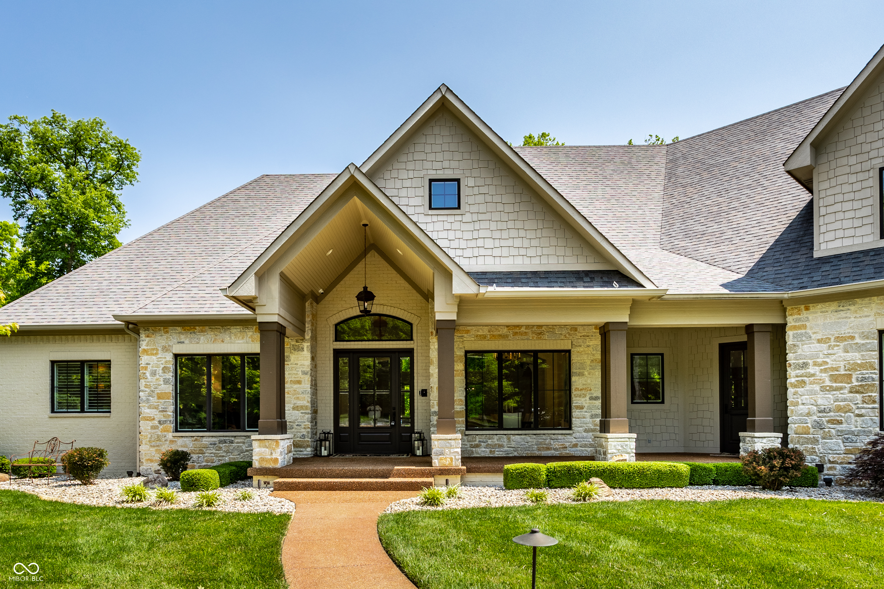 4242 Watson Rd Greenwood, IN 46143 - Photo 14 of 97