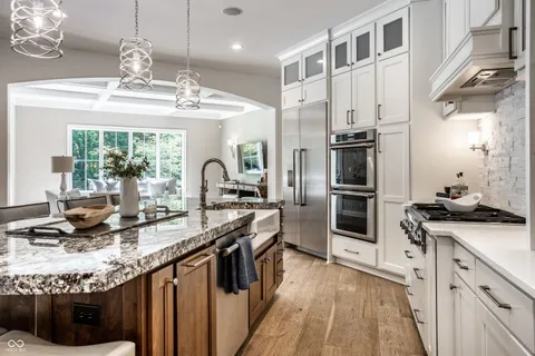 $2,500,000 | 4242 Watson Rd, Greenwood, IN 46143