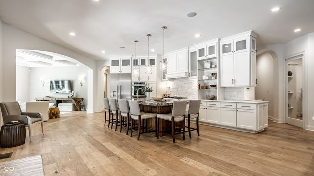 $2,500,000 | 4242 Watson Rd, Greenwood, IN 46143