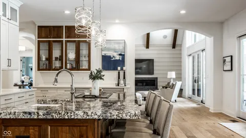 $2,500,000 | 4242 Watson Rd, Greenwood, IN 46143